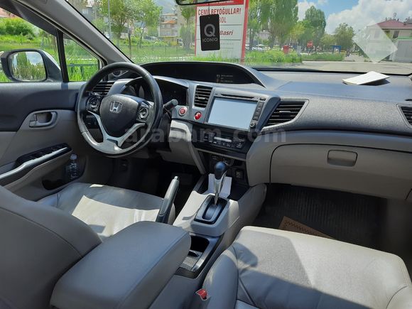 Sahibinden Honda Civic 1.6i VTEC Eco Executive 2015 Model