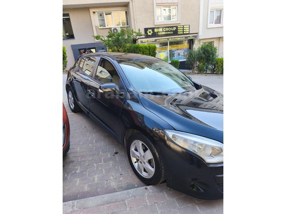 Sahibinden Renault Megane 1.5 dCi Expression 2012 Model