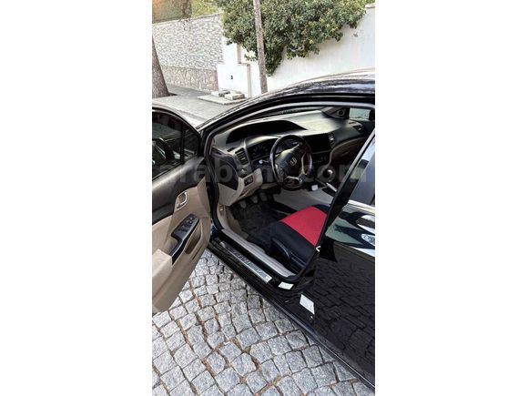 Sahibinden Honda Civic 1.6i VTEC Eco Elegance 2014 Model 