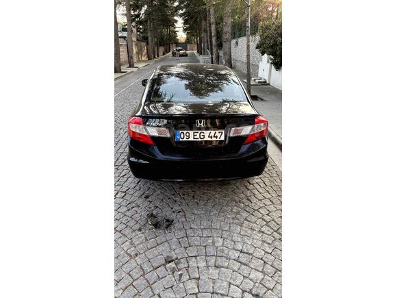 Sahibinden Honda Civic 1.6i VTEC Eco Elegance 2014 Model 