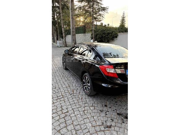 Sahibinden Honda Civic 1.6i VTEC Eco Elegance 2014 Model 