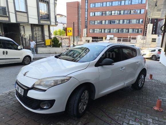 Sahibinden Renault Megane 1.5 dCi Expression 2012 Model