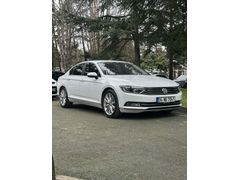 Sahibinden Volkswagen Passat 1.6 TDi BlueMotion Comfortline 2016 Model  175.000 km Beyaz