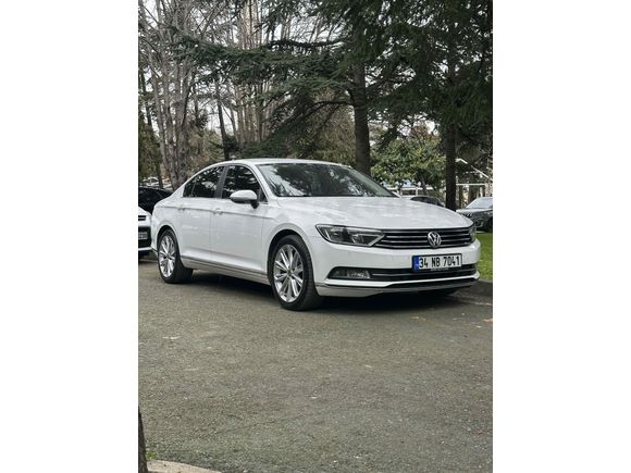Sahibinden Volkswagen Passat 1.6 TDi BlueMotion Comfortline 2016 Model  175.000 km Beyaz