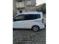 Sahibinden Ford Tourneo Courier 1.5 TDCi Delux 2016 Model  137.000 km Beyaz