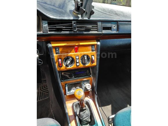 Sahibinden Mercedes - Benz E 200 1993 Model