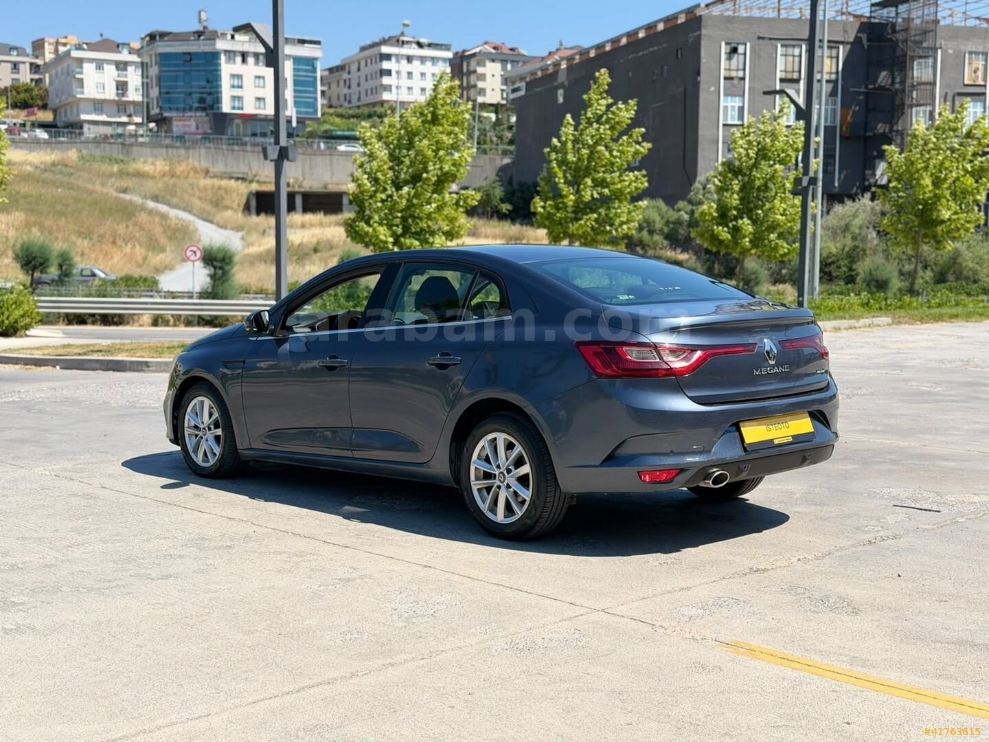 Galeriden Renault Megane 1.5 dCi Touch 2018 Model İstanbul 129.000 km Gri 5