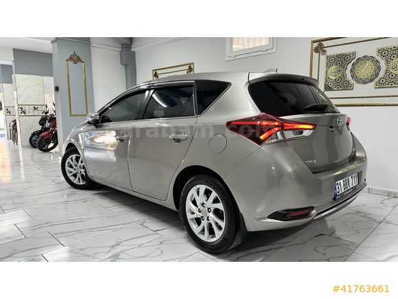80 BİN KM'DE,FUL SERVİS BAKIMLI,CAM TAVANLI FUL PAKET AURİS