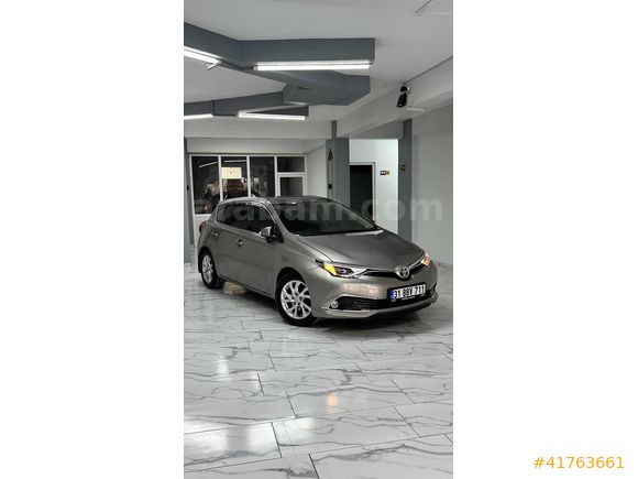 80 BİN KM'DE,FUL SERVİS BAKIMLI,CAM TAVANLI FUL PAKET AURİS
