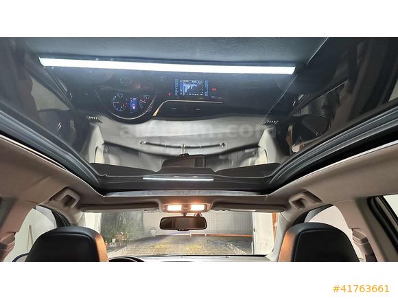 80 BİN KM'DE,FUL SERVİS BAKIMLI,CAM TAVANLI FUL PAKET AURİS
