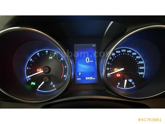 80 BİN KM'DE,FUL SERVİS BAKIMLI,CAM TAVANLI FUL PAKET AURİS