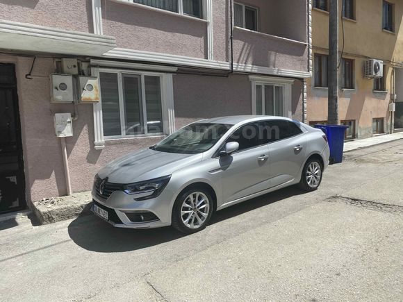  Renault Megane 1.3 TCe Icon 