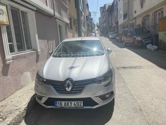  Renault Megane 1.3 TCe Icon 