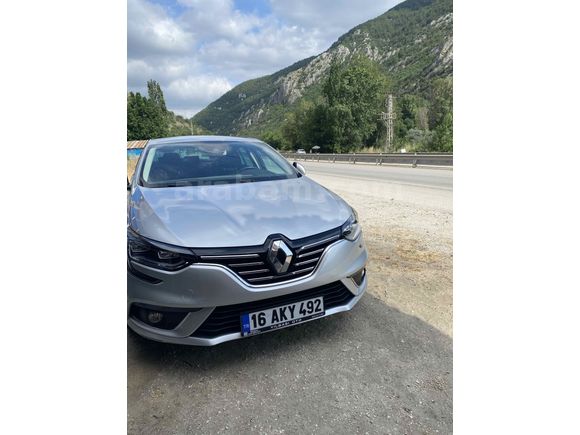  Renault Megane 1.3 TCe Icon 