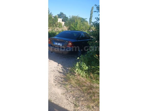 Sahibinden Ford Focus 1.6 TDCi Ghia Makam Paket 2005 Model