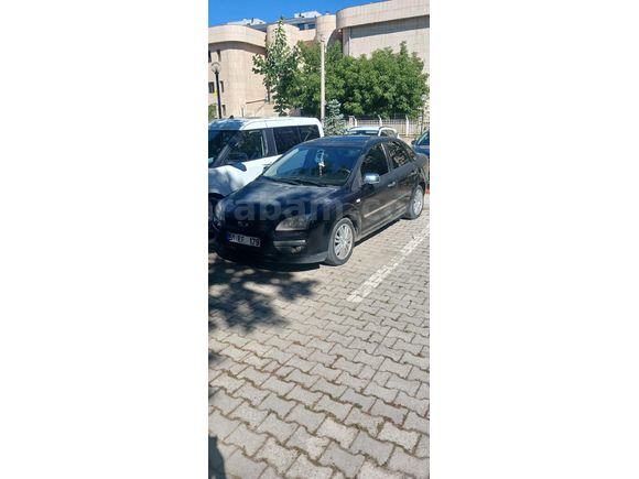Sahibinden Ford Focus 1.6 TDCi Ghia Makam Paket 2005 Model
