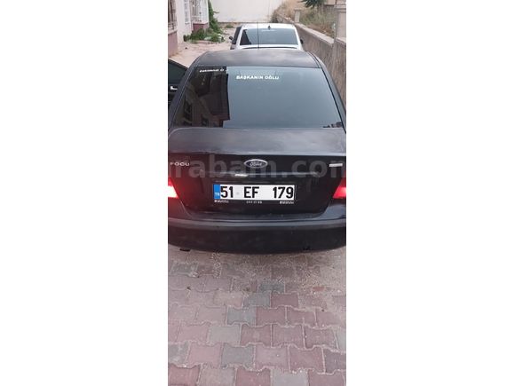 Sahibinden Ford Focus 1.6 TDCi Ghia Makam Paket 2005 Model