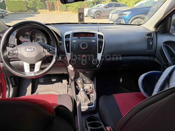 Sahibinden Kia Pro Ceed 1.6 CRDi Cool 2010 Model 