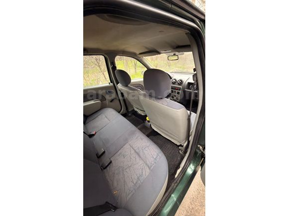 Sahibinden Dacia Logan 1.4 2005 Model  214.000 km Yeşil