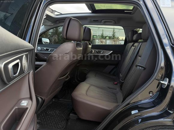 DEĞİŞENSİZ BOYASIZ TRAMERSİZ 2025 MODEL 27 BİN KM'DE CHERY