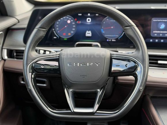 DEĞİŞENSİZ BOYASIZ TRAMERSİZ 2025 MODEL 27 BİN KM'DE CHERY