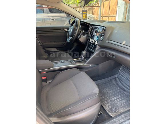 Sahibinden Renault Megane 1.3 TCe Touch 2024 Model Düzce