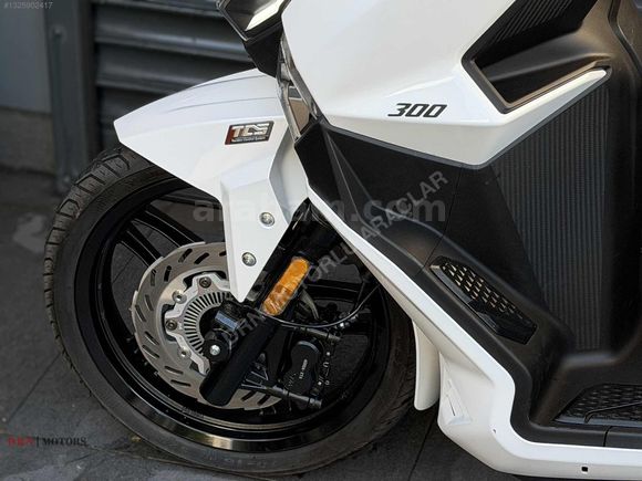 DRN MOTOSİKLET-HATASIZ BOYASIZ SIFIR AYARINDA SYM JOYRİDE 300