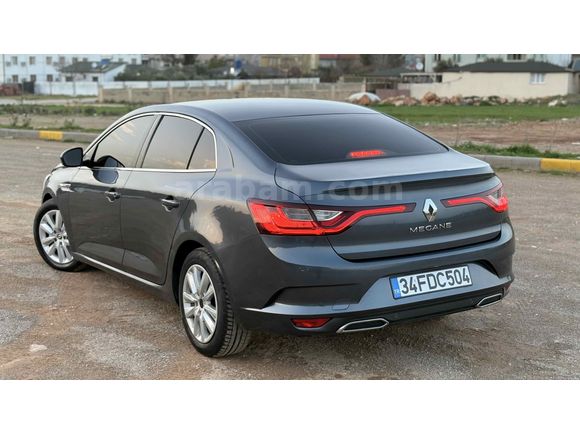 Sahibinden Renault Megane 1.3 TCe Joy 2022 Model 