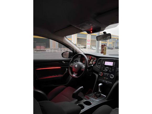 Sahibinden Renault Megane 1.3 TCe Joy 2022 Model 