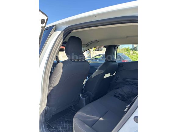 Sahibinden Renault Clio 1.0 SCe Joy 2022 Model 