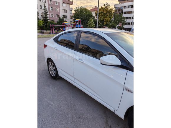 Sahibinden Hyundai Accent Blue 1.4 CVVT Mode Plus 2016 Model