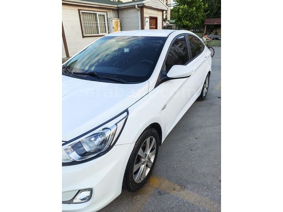 Sahibinden Hyundai Accent Blue 1.4 CVVT Mode Plus 2016 Model