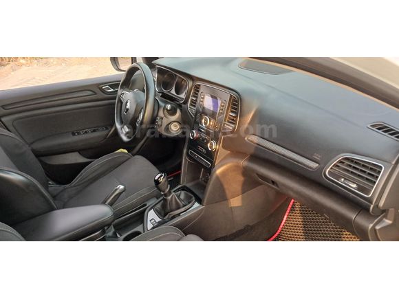 Sahibinden Renault Megane 1.6 Joy 2017 Model