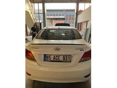 Sahibinden Hyundai Accent Blue 1.6 CRDI Mode 2013 Model 