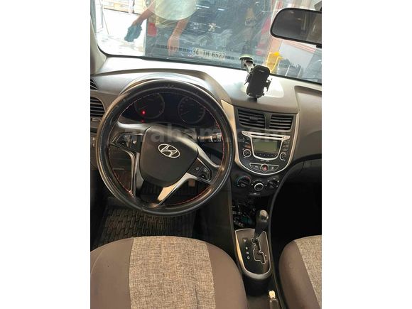 Sahibinden Hyundai Accent Blue 1.6 CRDI Mode 2013 Model 
