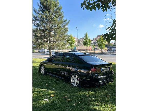 Sahibinden Honda Civic 1.6i VTEC Premium 2010 Model