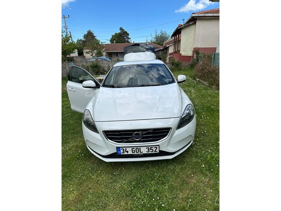 Sahibinden Volvo V40 1.6 D Advance 2014 Model