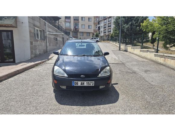 Galeriden Ford Focus 1.6 Ghia 2001 Model Ankara