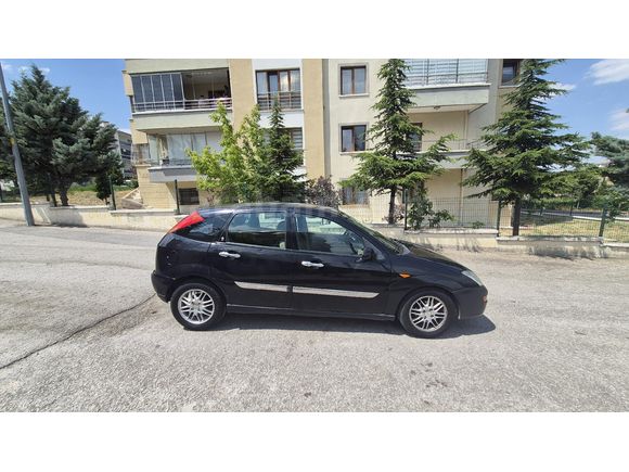 Galeriden Ford Focus 1.6 Ghia 2001 Model Ankara