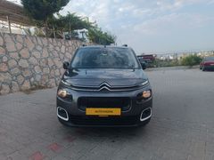 2021 BERLİNGO SHINE OTOMATİK CAM TAVANLI BOYASIZ K.KARTA TAKSIT