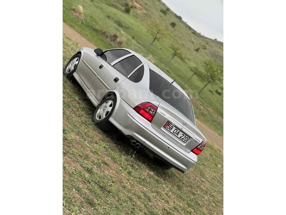 TEMİZ OPEL VECTRA 