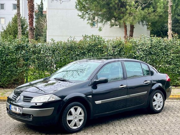 Galeriden Renault Megane 1.6 Privilege 2005 Model İstanbul