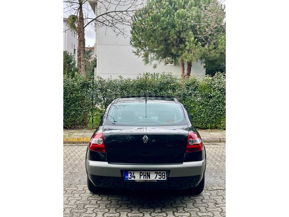 Galeriden Renault Megane 1.6 Privilege 2005 Model İstanbul