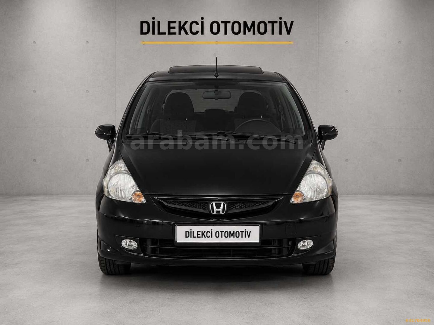 Galeriden Honda Jazz 1.4 ES 2005 Model İstanbul 265.000 km Siyah 1