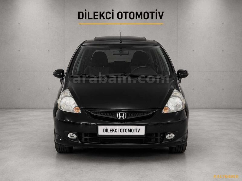 Galeriden Honda Jazz 1.4 ES 2005 Model İstanbul 265.000 km Siyah