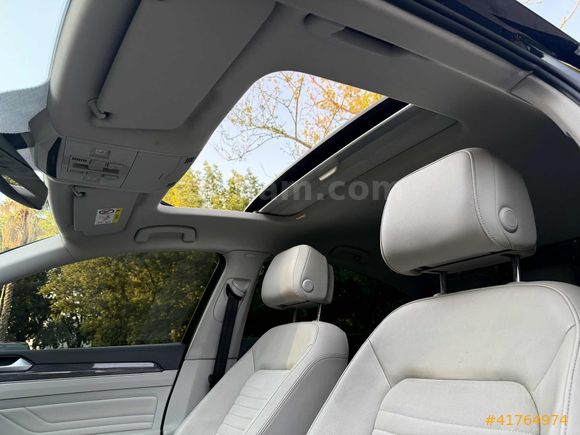 2020/VOLKSWAGEN/ PASSAT/ ELEGANCE/ DİJİTAL/ CAM TAVAN