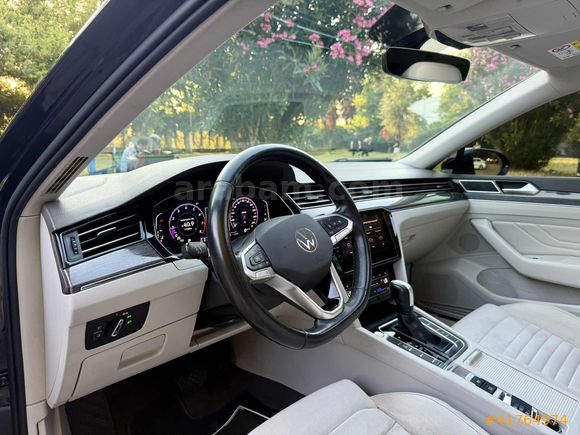 2020/VOLKSWAGEN/ PASSAT/ ELEGANCE/ DİJİTAL/ CAM TAVAN