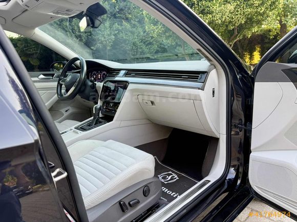 2020/VOLKSWAGEN/ PASSAT/ ELEGANCE/ DİJİTAL/ CAM TAVAN