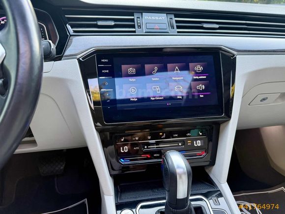 2020/VOLKSWAGEN/ PASSAT/ ELEGANCE/ DİJİTAL/ CAM TAVAN