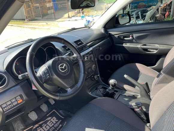 Sahibinden Mazda 3 1.6 Dynamic 2006 Model Uşak 231.000 km Şampanya